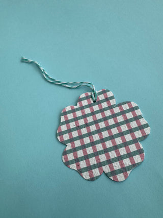 Poppy shaped gift tags - set of 5
